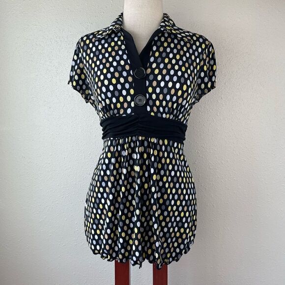 GNW Half Button Down Polka Dot Top Size M EUC - Picture 1 of 7